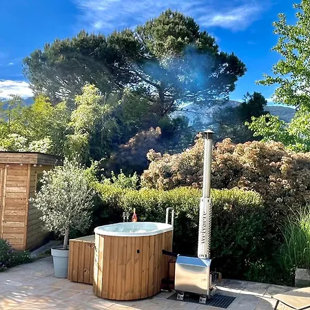 Prázdninový dům Classe 4 Etoiles Avec Jacuzzi Sauna Et Vue Sur Le Canigou